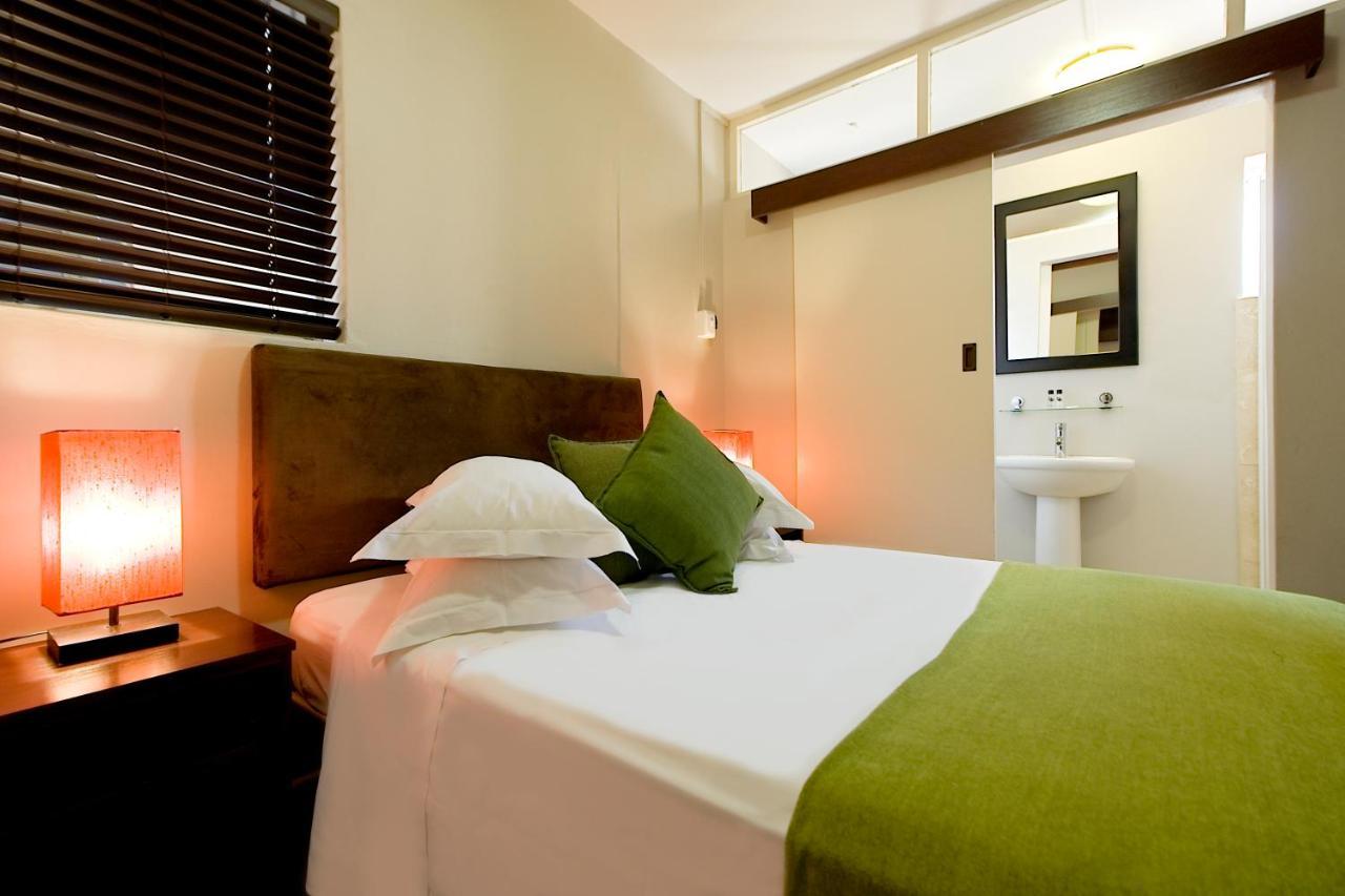 10 On Cape Self Catering Apartments Port Elizabeth Esterno foto