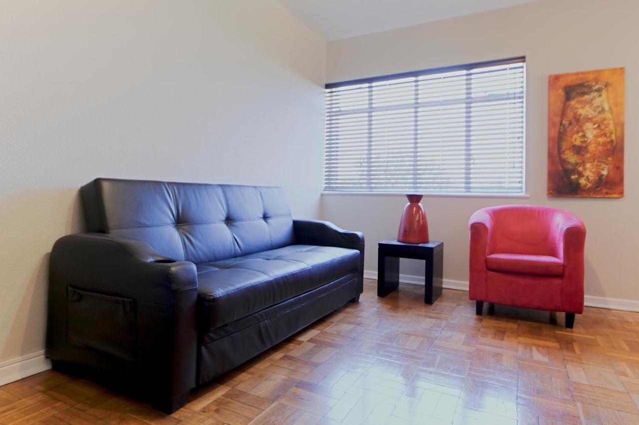 10 On Cape Self Catering Apartments Port Elizabeth Esterno foto