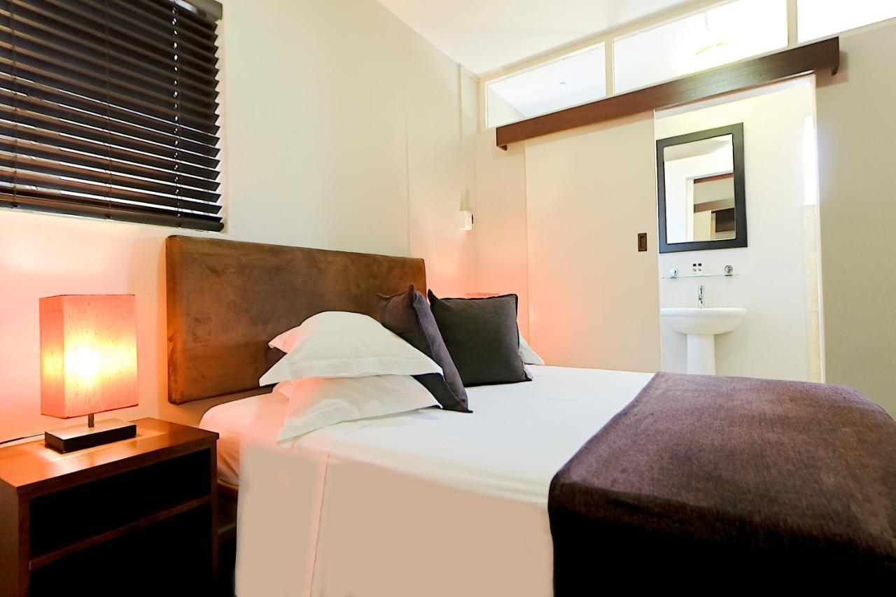 10 On Cape Self Catering Apartments Port Elizabeth Esterno foto