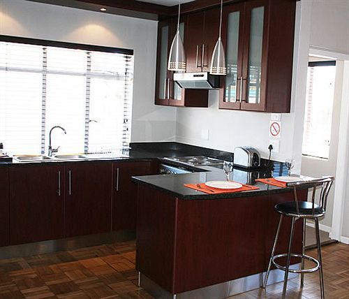 10 On Cape Self Catering Apartments Port Elizabeth Esterno foto